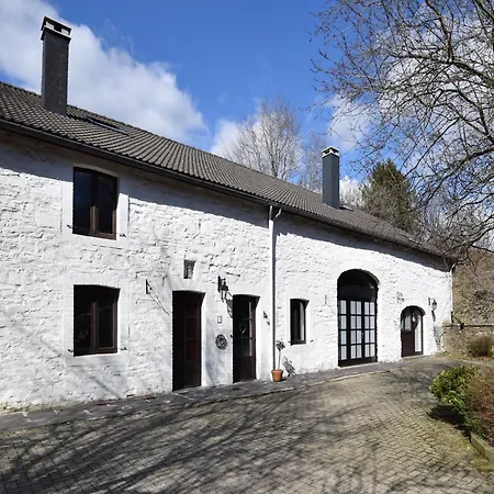 Casa vacanze Former In A Quiet Village, Cleaning Included